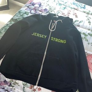 Jersey strong zip up